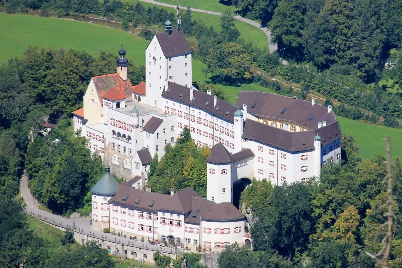 Top-Appartement direkt an der Kampenwandbahn Aschau im Chiemgau Apartment